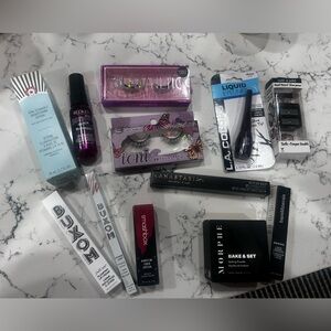 Makeup bundle